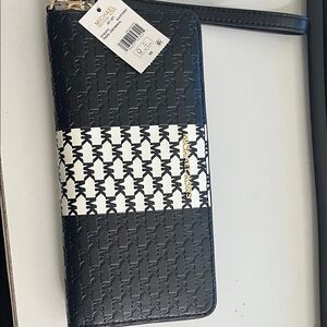 Michael Kors Wristlet Wallet